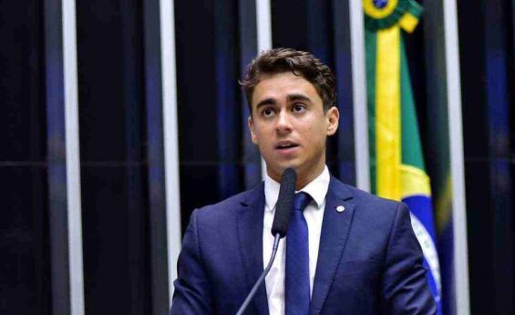 Nikolas Ferreira é desmascarado por críticas a auxílio estudantil